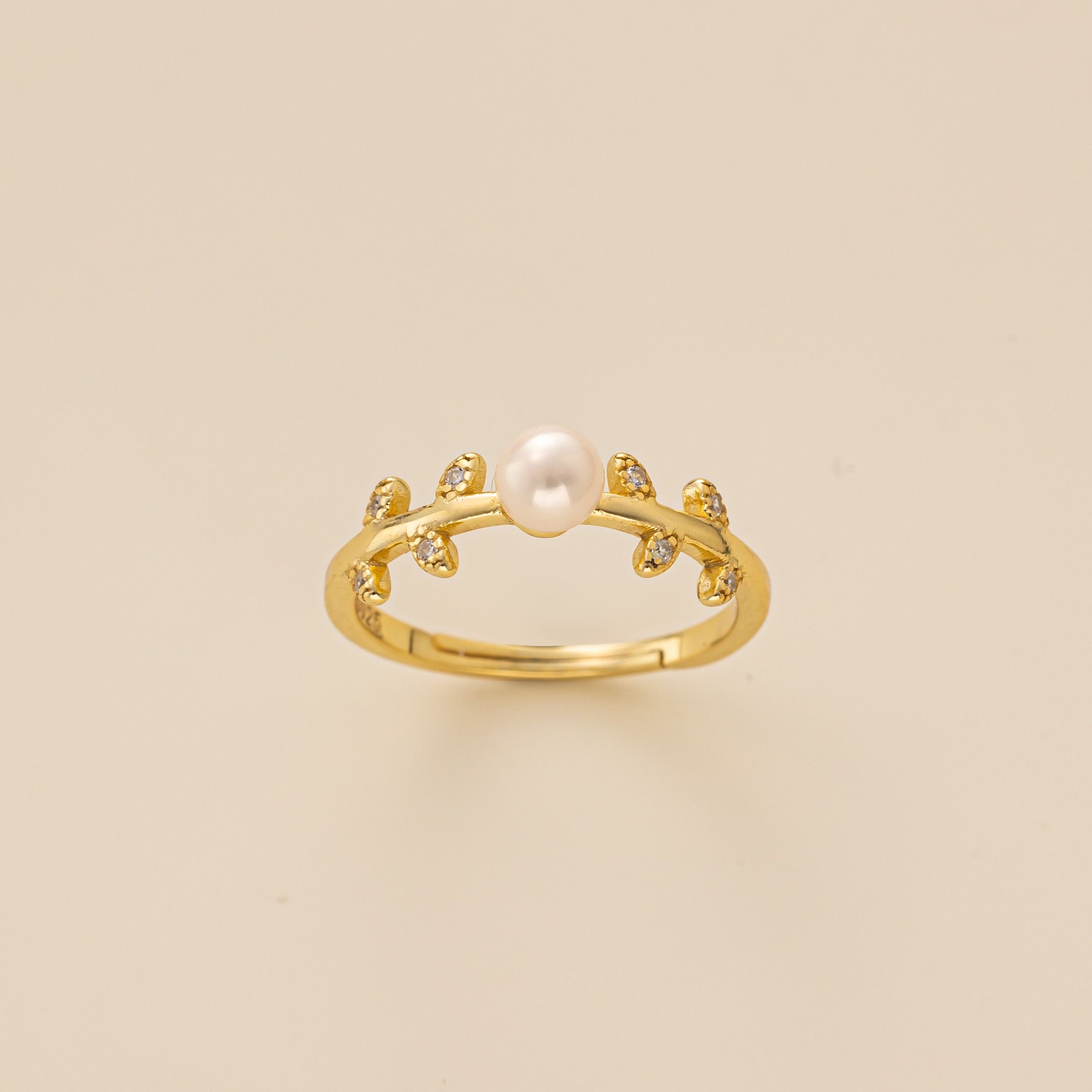 STMG Natural Pearl on Olive Leaf Adjustable Ring