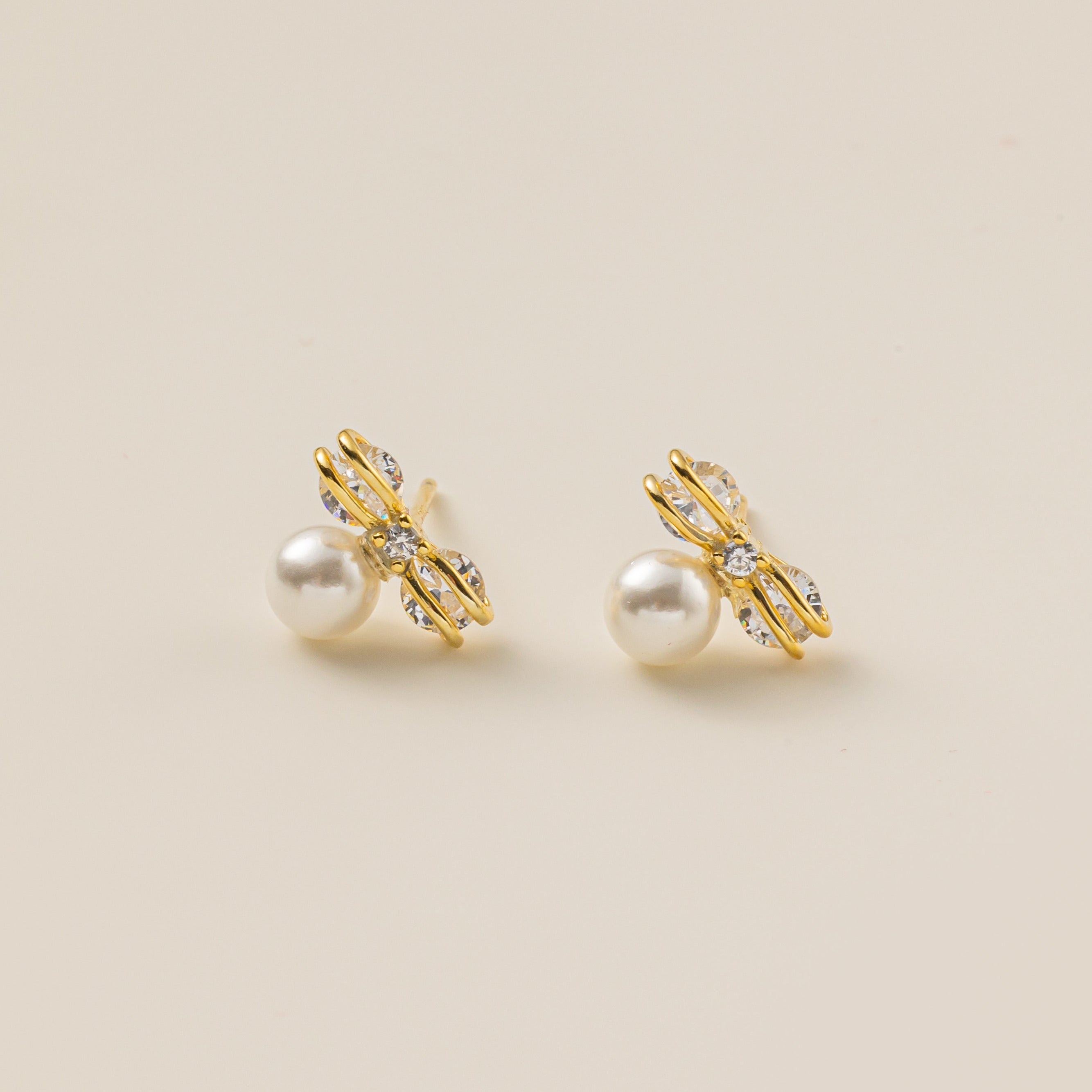 STMG Pearl on Bowknot Stud Earrings in gold