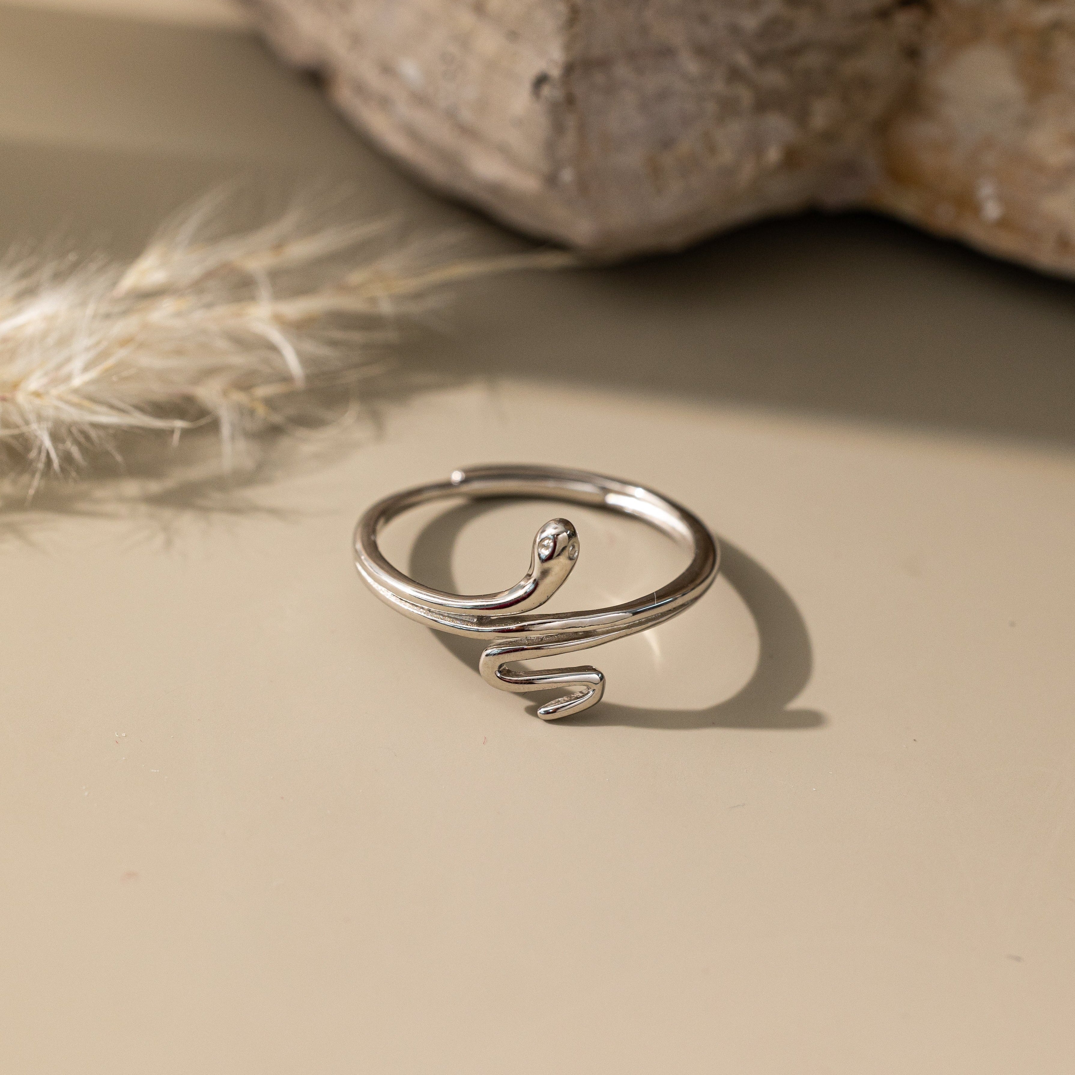 STMG Tiny Snake Adjustable Ring