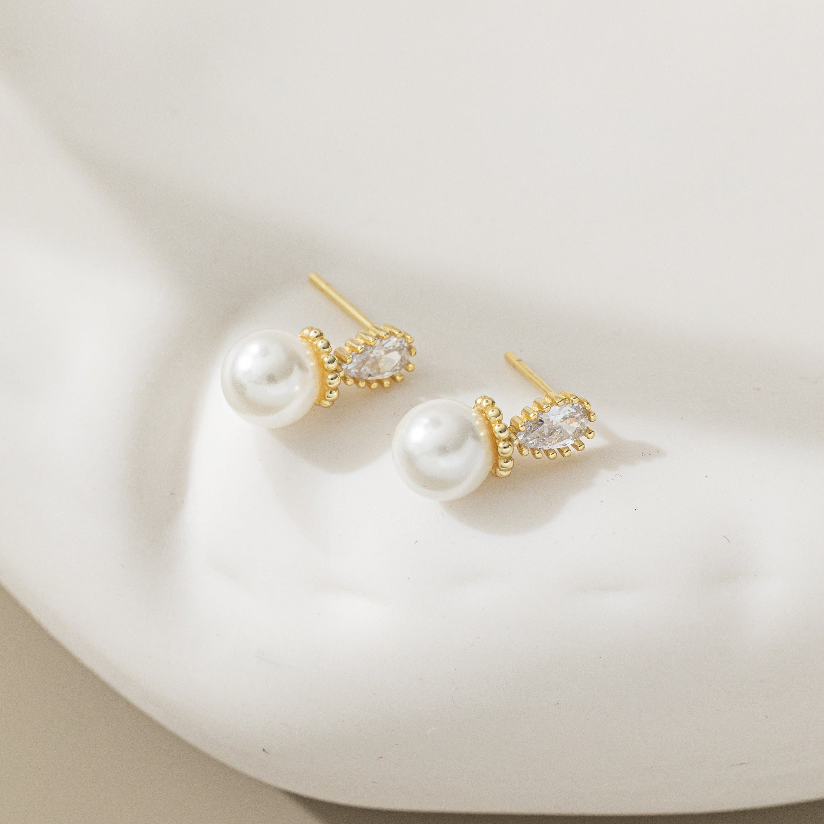 Droplet Pearl Stud Earrings