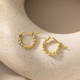 Twisted Circle Hoops (S925)