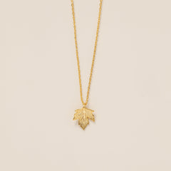 STMG Maple Leaf Necklace in gold